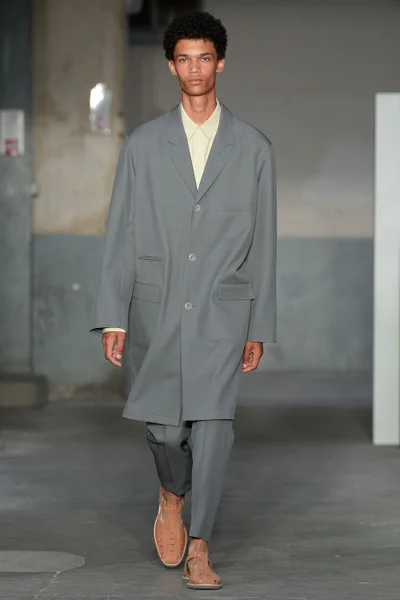 Look 9
